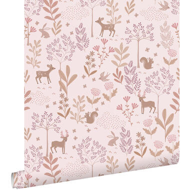 ESTAhome behang bos met bosdieren licht roze en paars - 50 x 900 cm