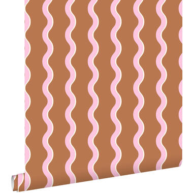 ESTAhome behang golvende strepen bruin en roze - 50 x 900 cm