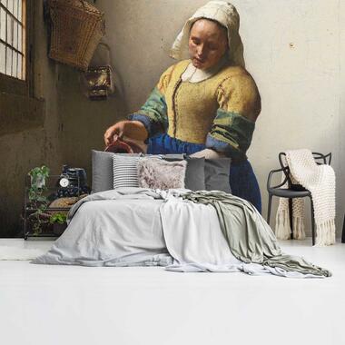 Fotobehang - Vermeer Melkmeisje - 260x384 cm 130 grams mat vlies product