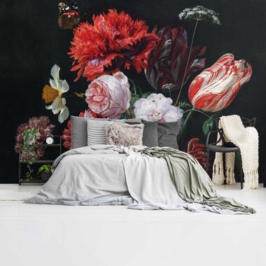 Fotobehang Stilleven met bloemen 260x384 cm Rood Vlies product